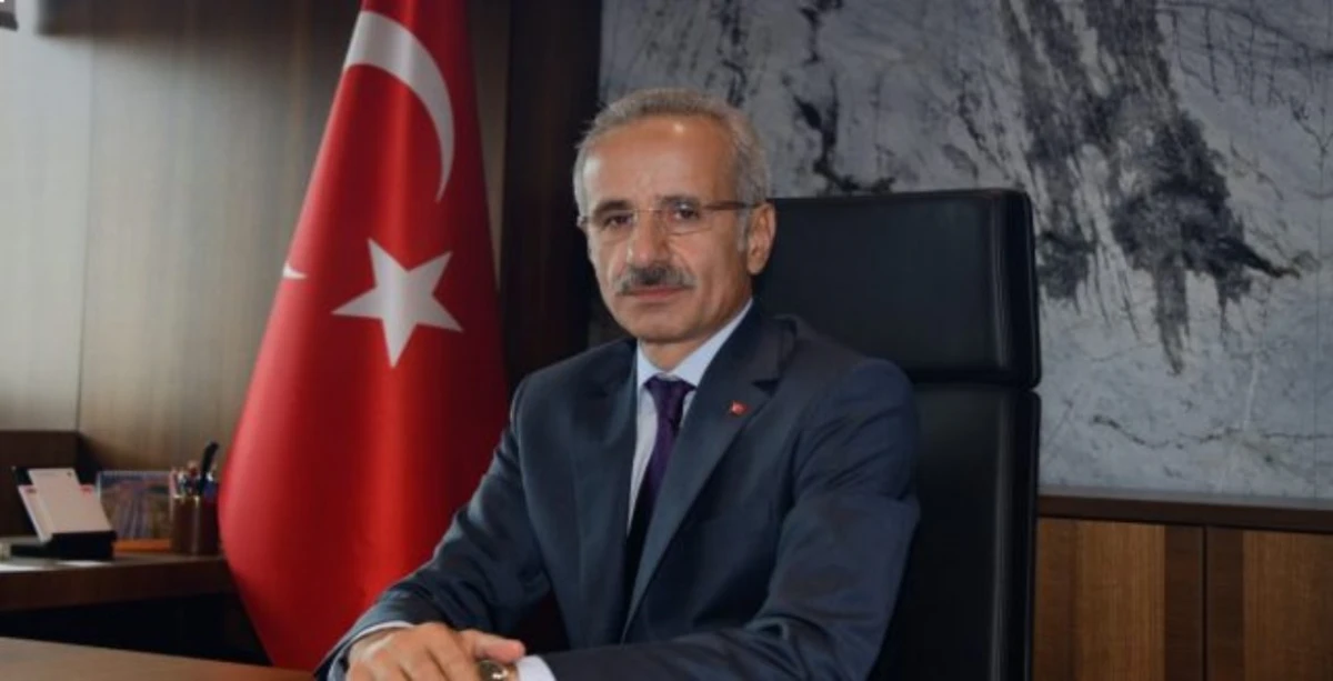 Türkiyəli nazir: [[“Bir millətin əzmi, iki liderin baxışı, bir torpağın dirçəlişi…"]]