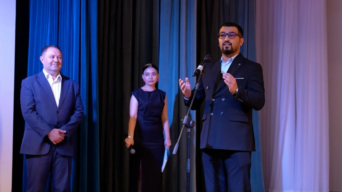 [[“Hisslərin Söhbəti” adlı forum və tamaşa]] baş tutdu