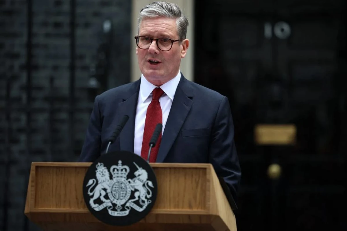 Starmer Türkiyəyə [[səfər edəcək]]