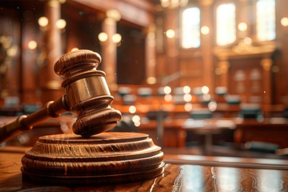 Gədəbəyin icra başçısının [[sabiq müavini və tanışına]] cəza istənildi