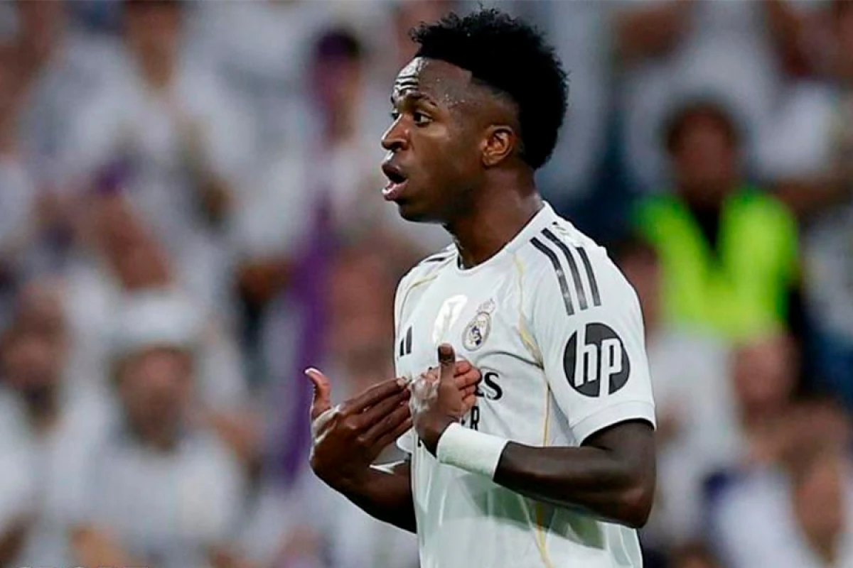 Vinisius [[ayrılığa]] işarə etdi