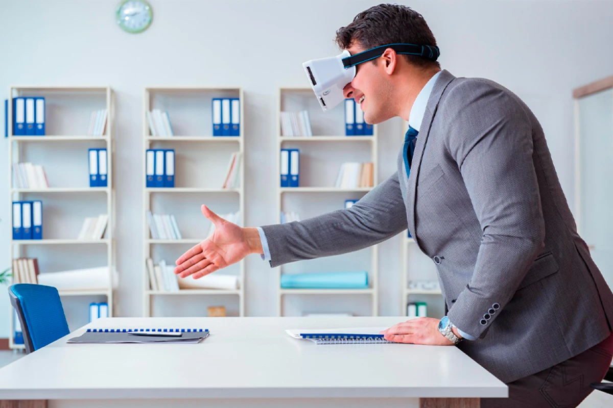 [[Müasir dövrün təhlükəsi:]] "Virtual ünsiyyət doğmalığı azaldır"