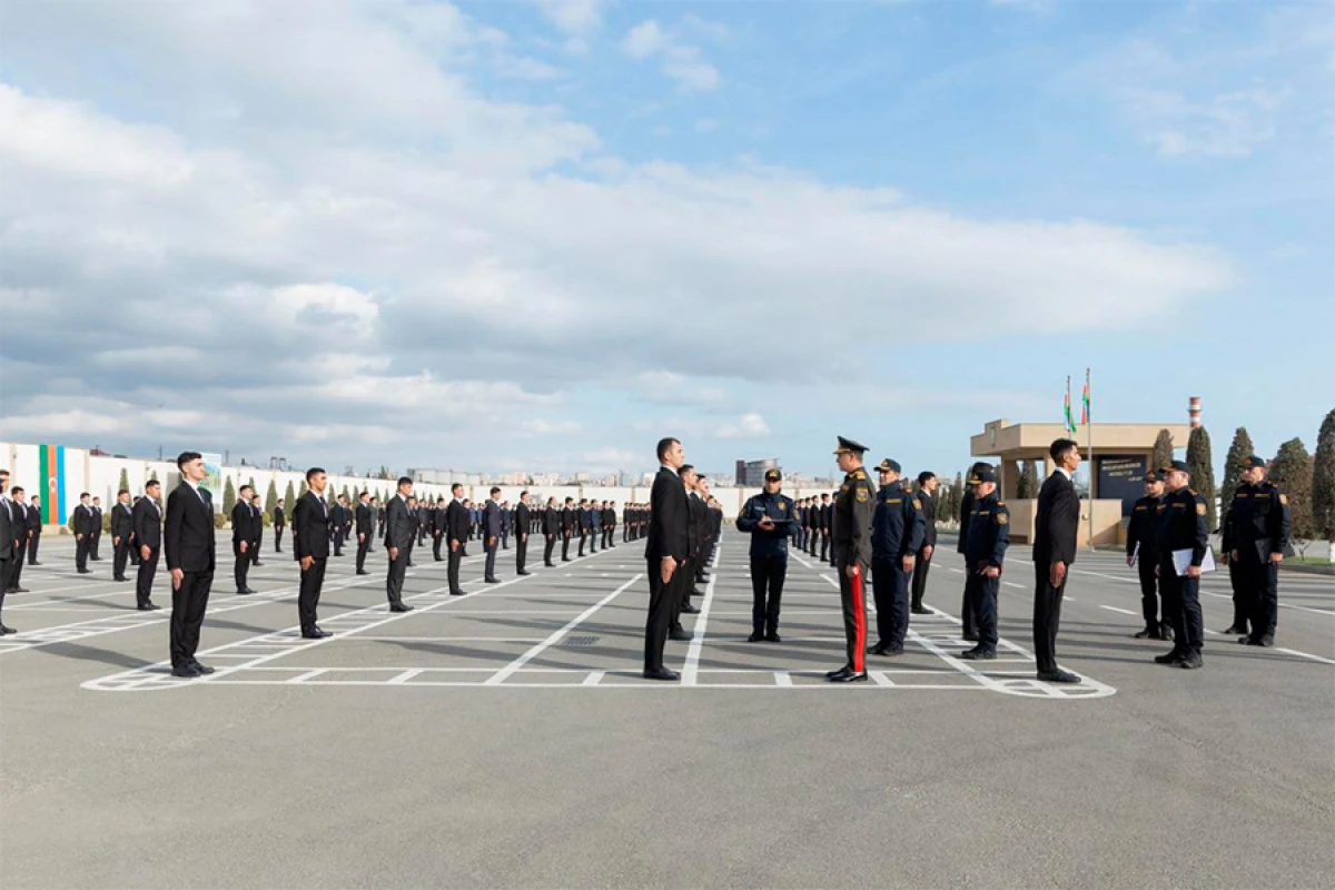 Vilayət Eyvazov [[sıra baxışı]] keçirdi