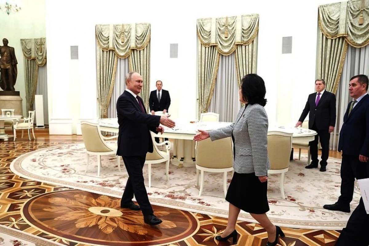 Putin Şimali Koreyanın xarici işlər naziri ilə [[görüşdü]]
