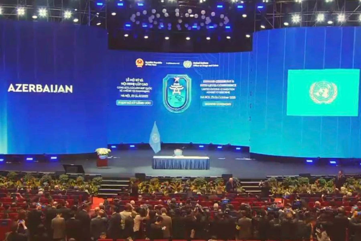 Azərbaycan BMT-nin [[“Kibercinayətkarlığa qarşı” Konvensiyasını]] imzaladı