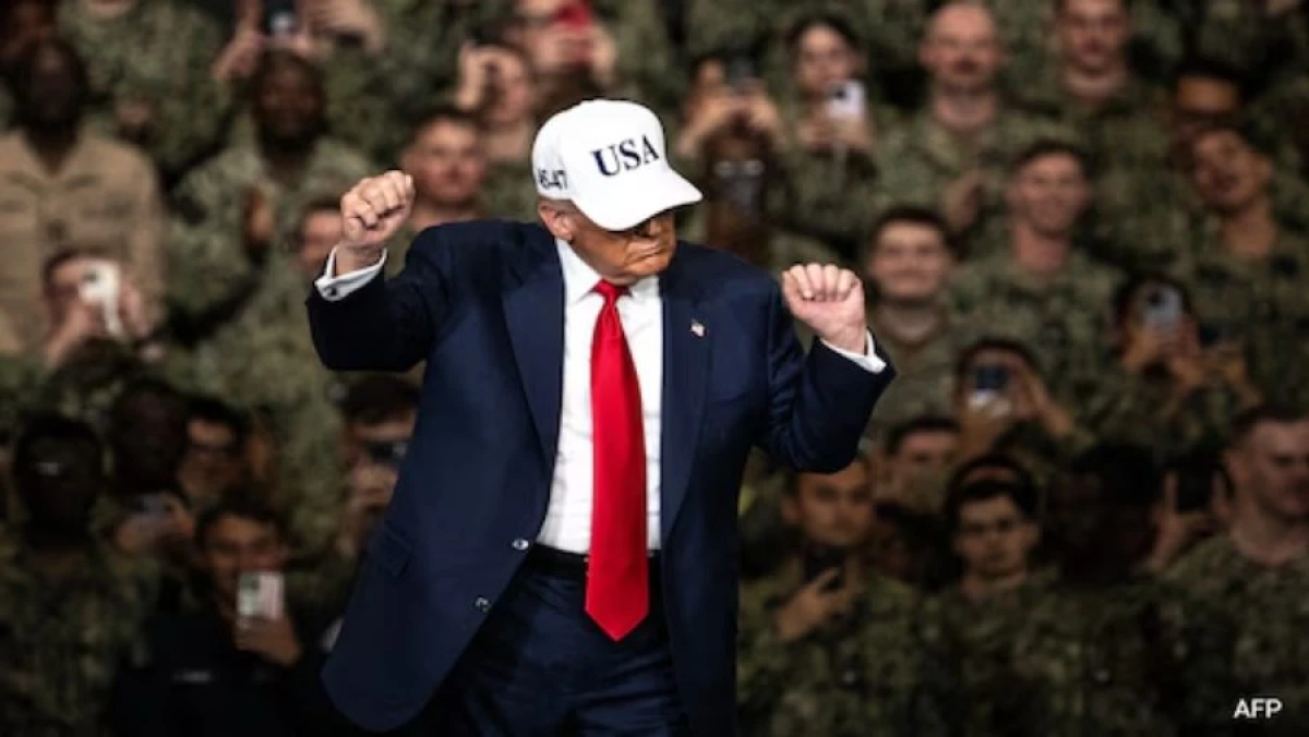 Tramp [[hərbçilər qarşısında rəqsi ilə]] gündəm oldu