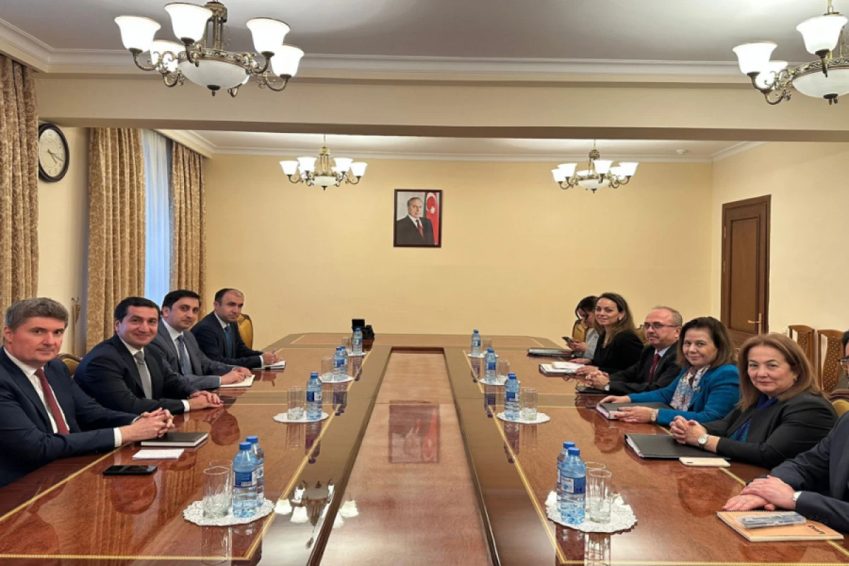 Türkiyə XİN rəhbərinin müavini [[Hikmət Hacıyev və Xələf Xələfovla görüşdü]]