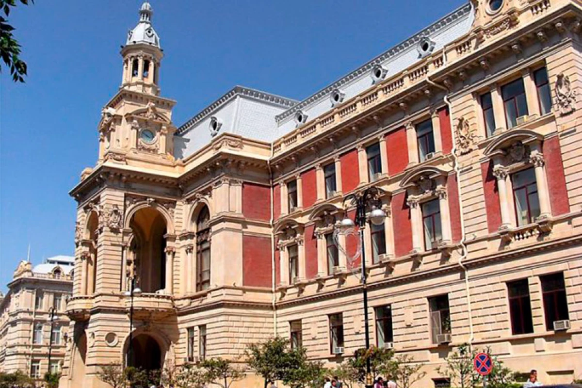 [[BŞİH:]] “Sovetski”-də tarixi binaların söküntüsü nəzərdə tutulmayıb