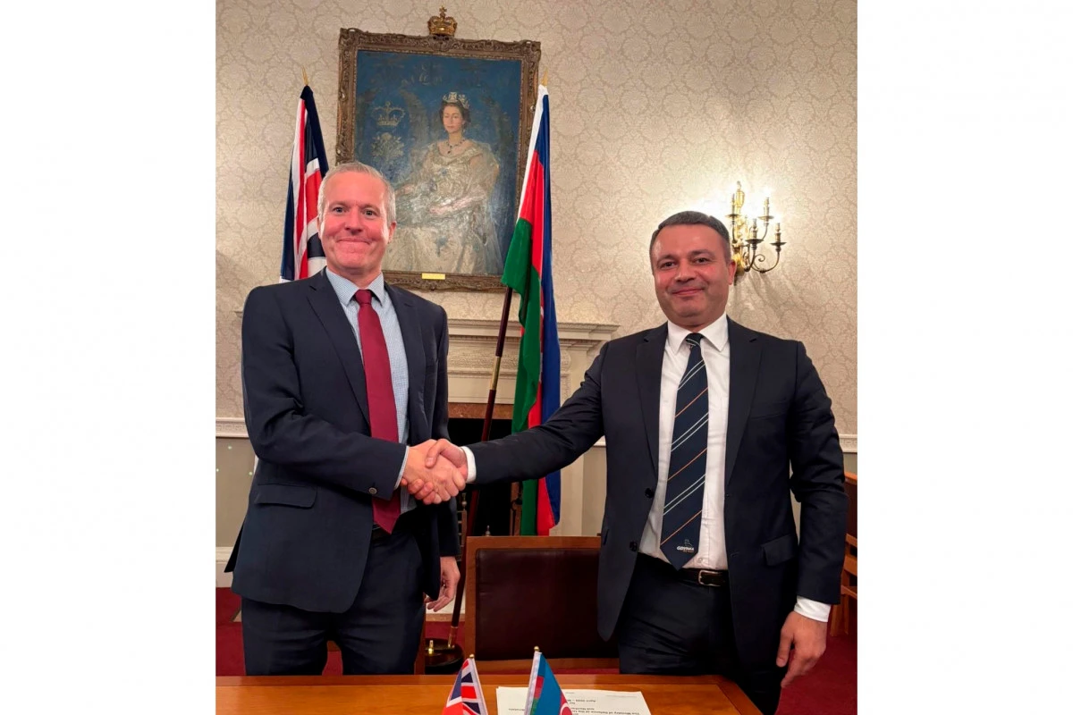 [[Azərbaycan və Britaniya]] müdafiə sahəsi üzrə əməkdaşlıq planı imzaladı