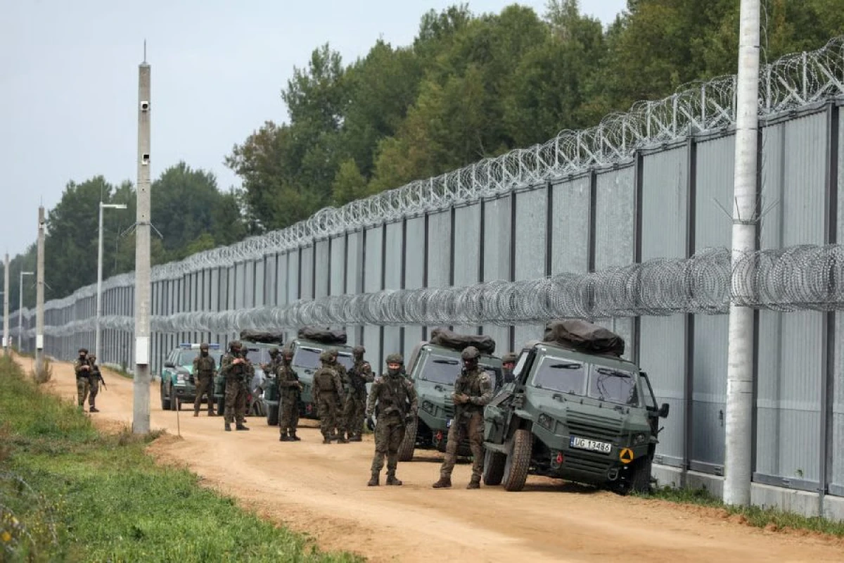 Polşa Belarusla [[iki sərhəd keçidini]] açmağa hazırlaşır