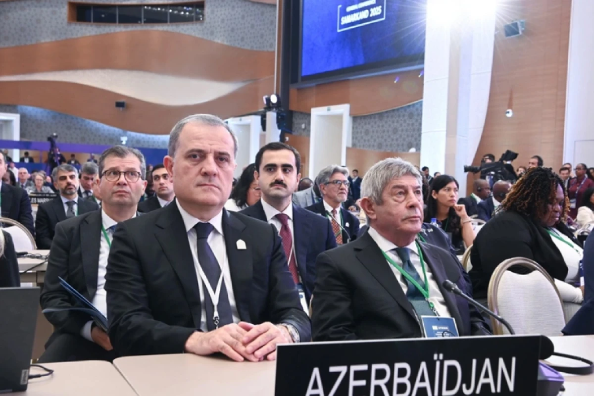 [[Ceyhun Bayramov YUNESKO]] Baş Konfransının 43-cü sessiyasının açılış mərasimində iştirak edir