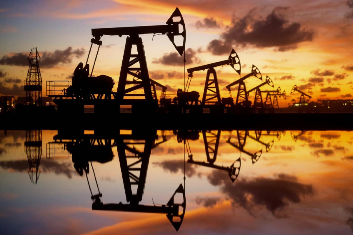 Neft ucuzlaşmağa [[davam edir]]