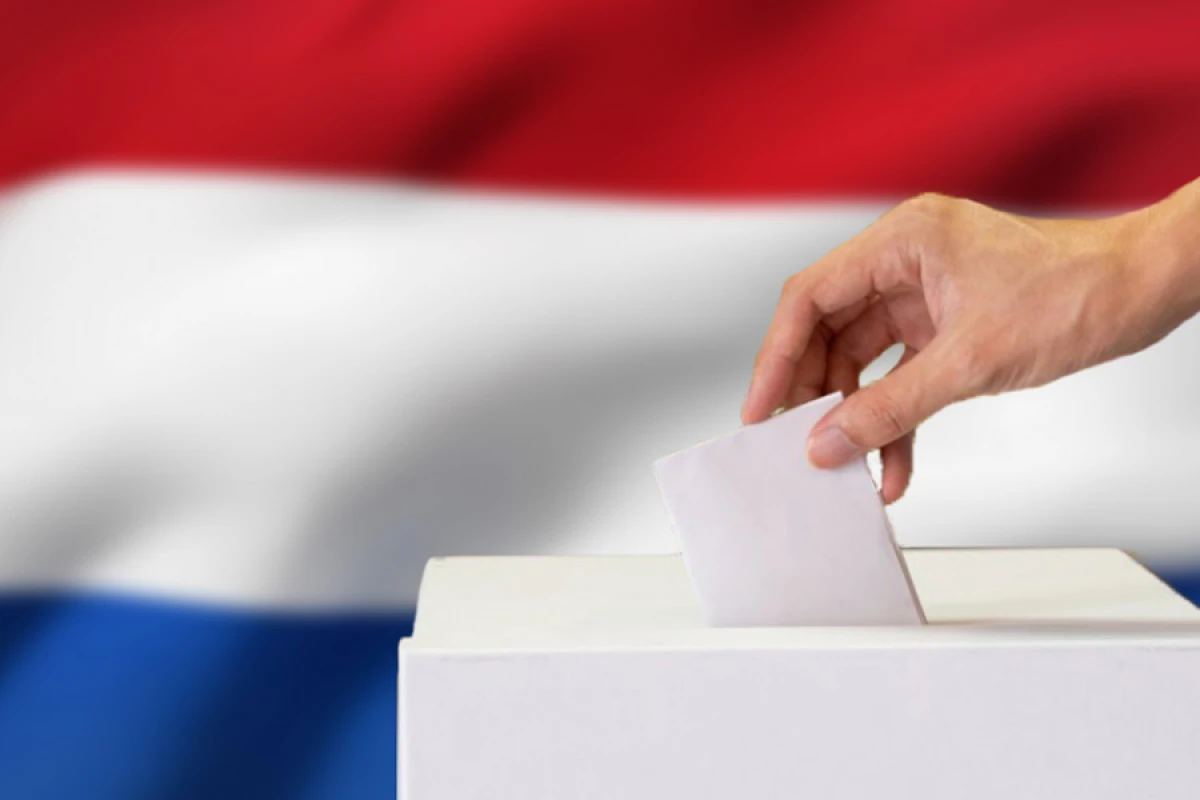 Niderlandda siyasi labirint [[— Heç bir partiya çoxluq əldə edə bilmədi]]