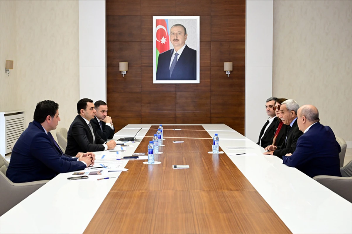 Mədəniyyət naziri Xızıda [[vətəndaşları]] qəbul etdi