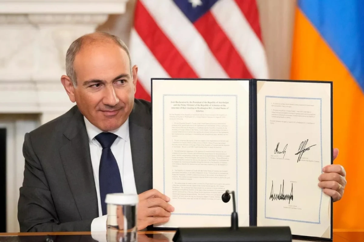 Ermənistan daxilində narahatlıq: [[Azərbaycan Paşinyanın reytinqini artırır!]]