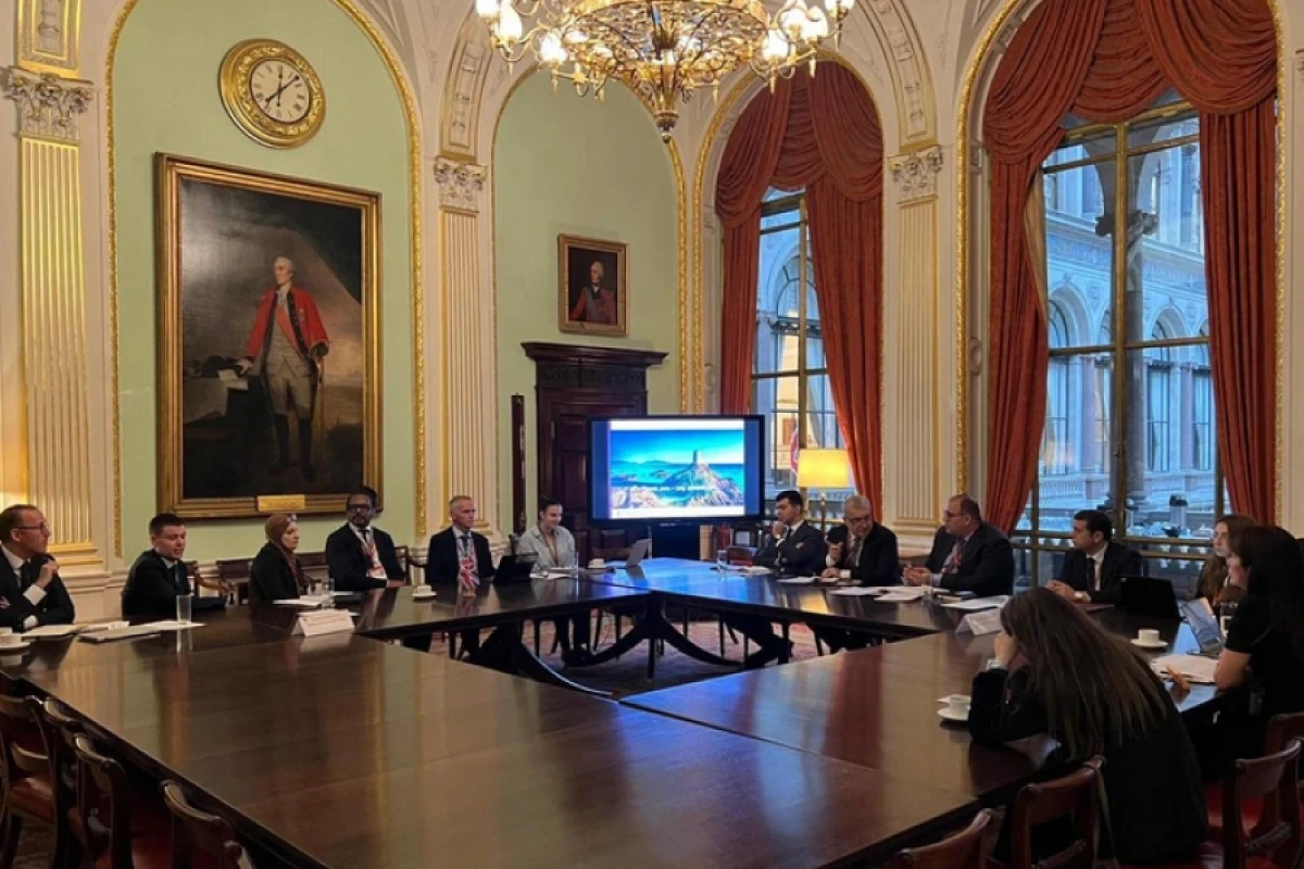 Azərbaycanla Britaniya arasında [[ilk konsulluq məsləhətləşmələri]] keçirildi