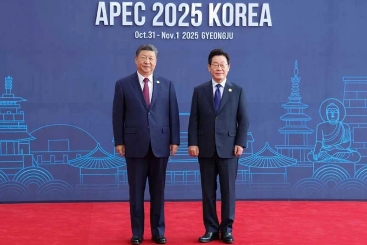 Cənubi Koreya Prezidenti ilə [[Si Cinpinin görüşü]] oldu