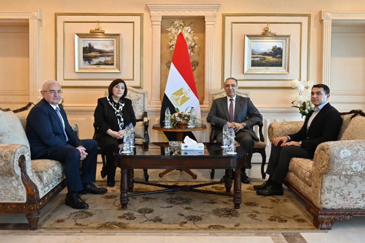 Sahibə Qafarova [[Misirdə]] səfərdədir