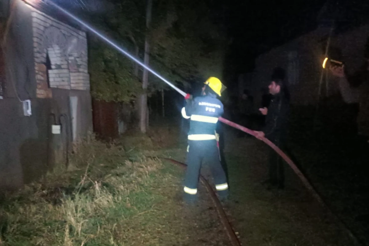 Tovuzda [[ev yandı]]