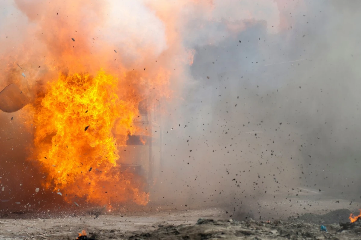 Kolumbiyada polis şöbəsi partladıldı - [[Ölənlər var]]