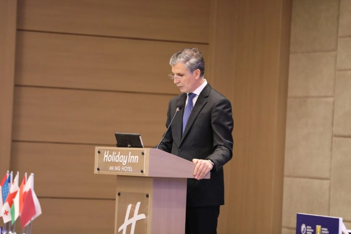 [[Zahid Oruc:]] "Müasir silahlardan öncə hüquqla silahlanmışdıq"