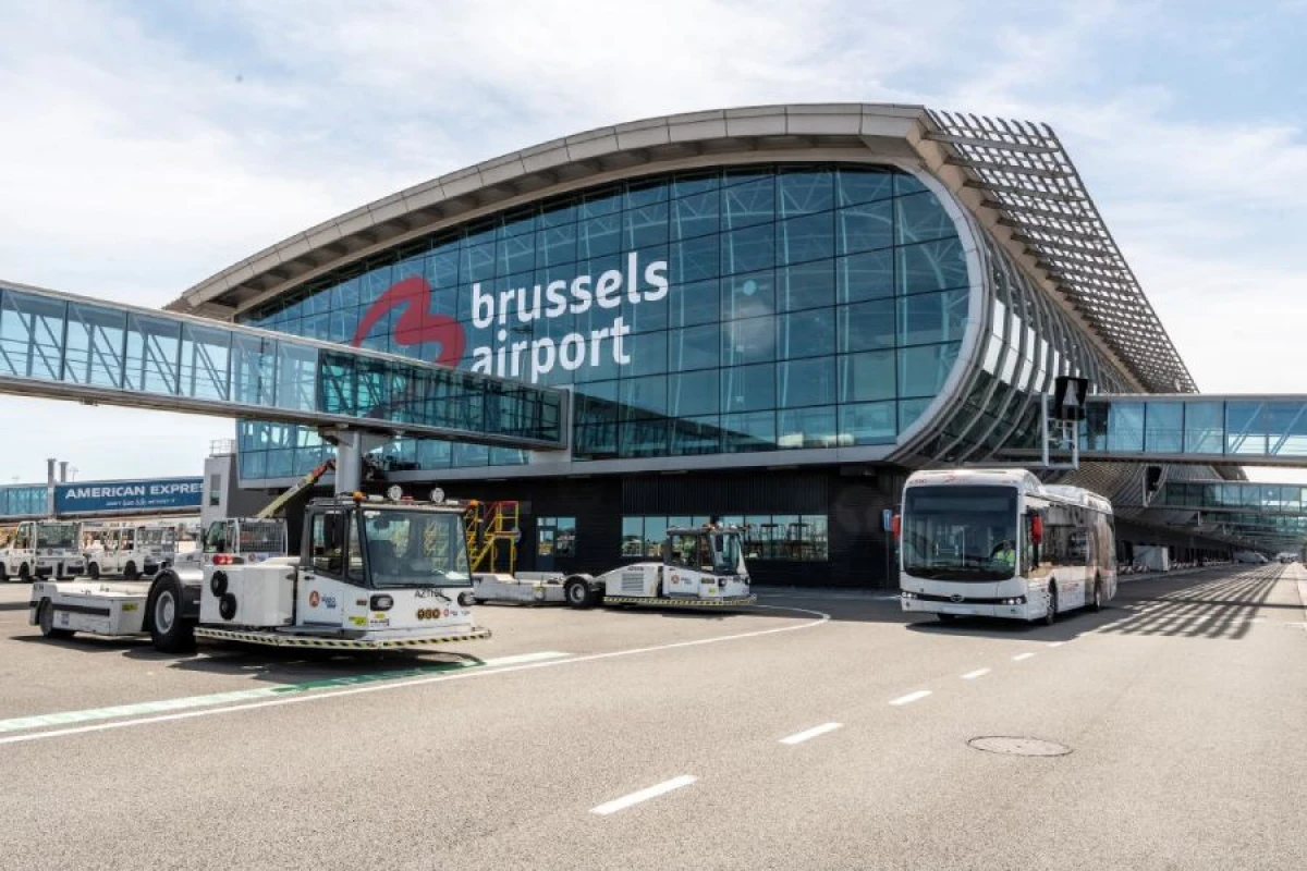 Brüssel hava limanında uçuşlar [[dayandırıldı]]
