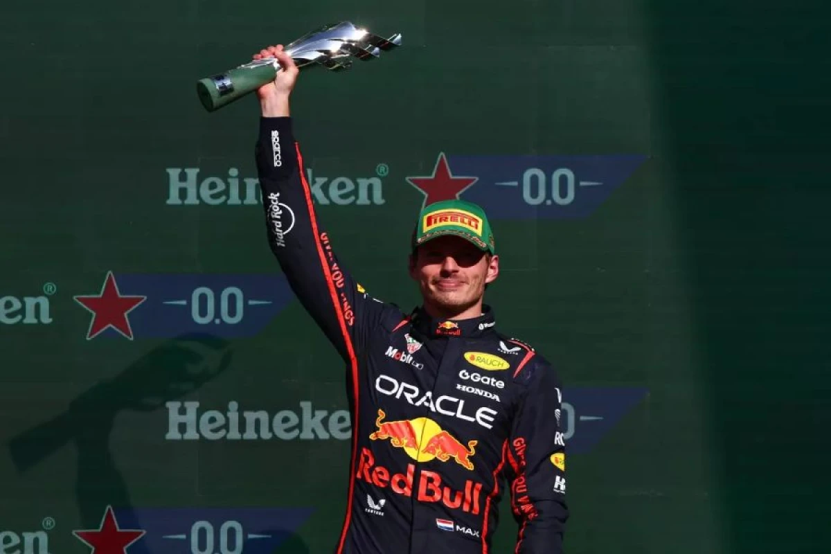 [[Ferstappen:]] “Ən sürətli bolid üçün hər şeyə razıyam”