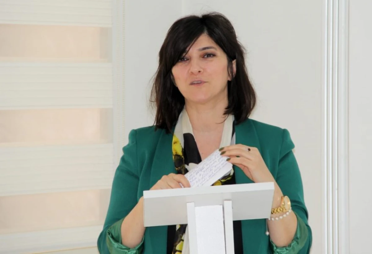 [[Ceyhunə Hüseynova:]]  "Hünərimizin beşinci ili mübarək!"