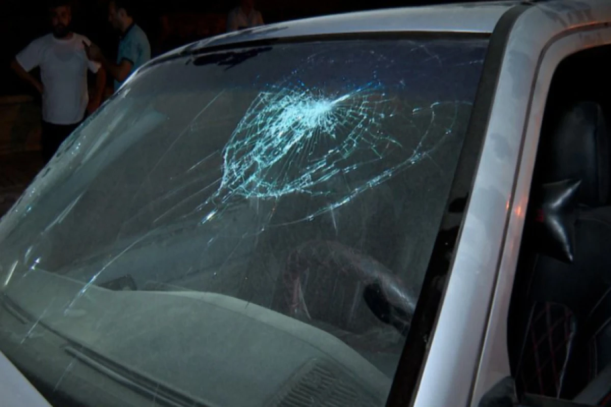 Sumqayıtda avtomobil [[piyadanı vurdu]]