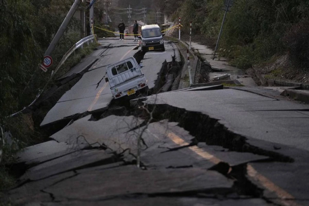 Yaponiyada [[güclü zəlzələ]] baş verdi