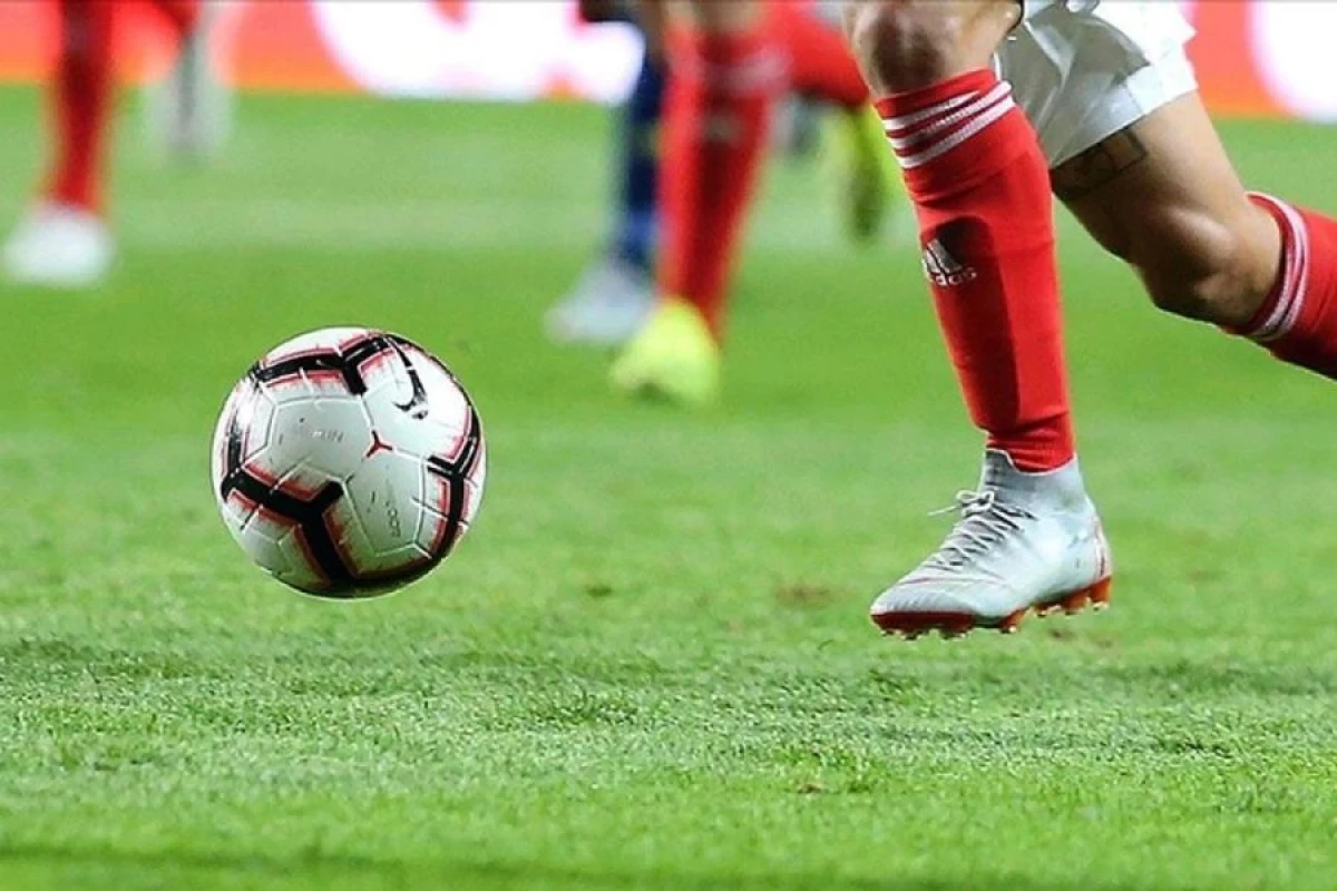 600-ə qədər futbolçu qanunsuz mərc oyunları ilə bağlı [[dindiriləcək]]