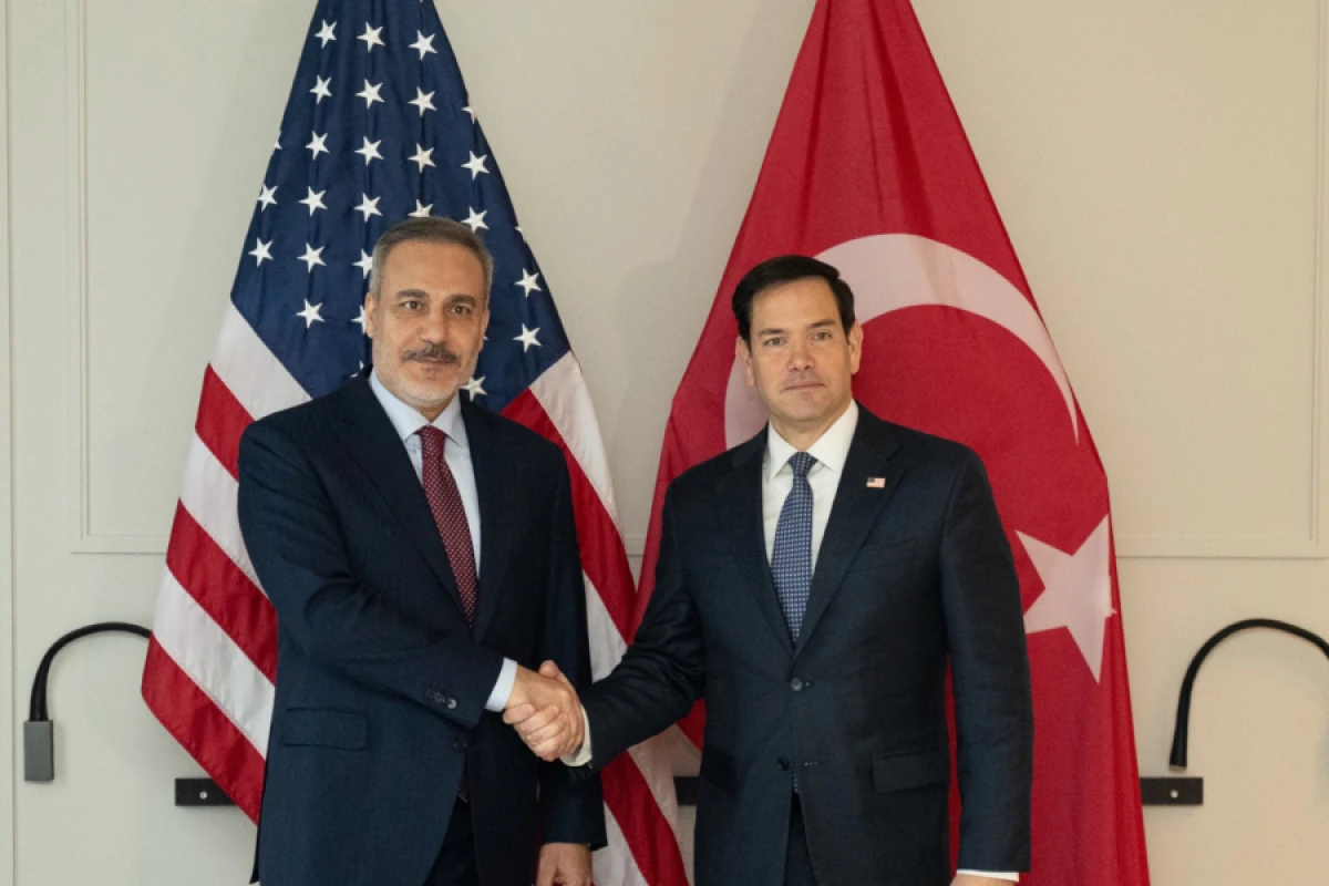 [[Hakan Fidanla Marko Rubionun]] görüşü başladı