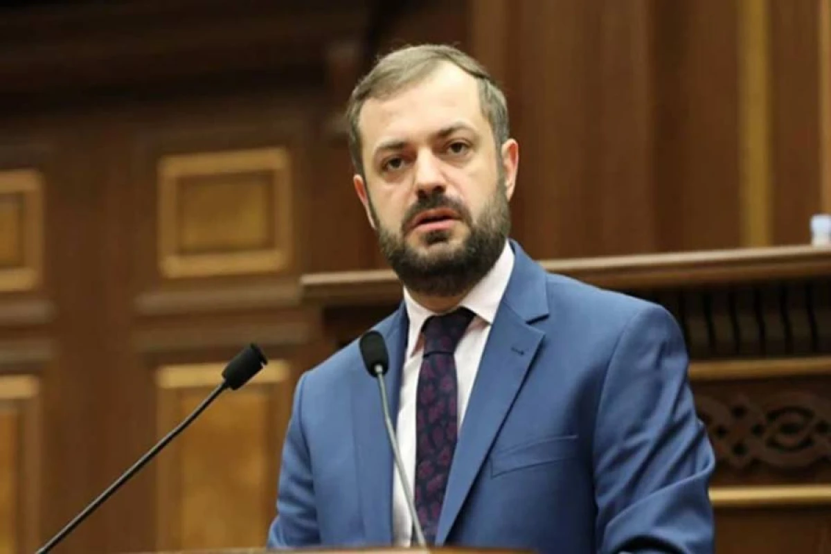 [[Erməni nazir:]] "Azərbaycandan gələn Qazaxıstan buğdasının  çörəyini ilk mən dadacam"