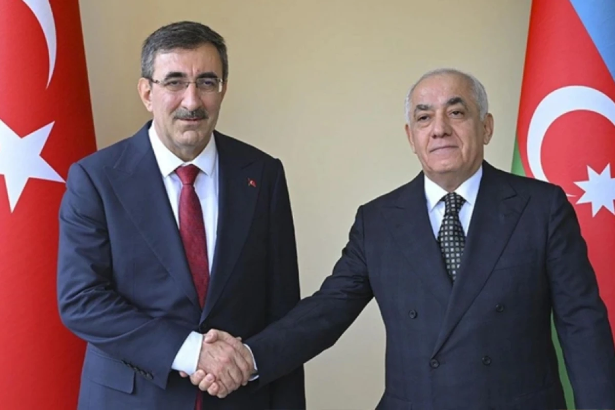 Cevdet Yılmazla Azərbaycan Baş naziri arasında [[telefon danışığı oldu]]