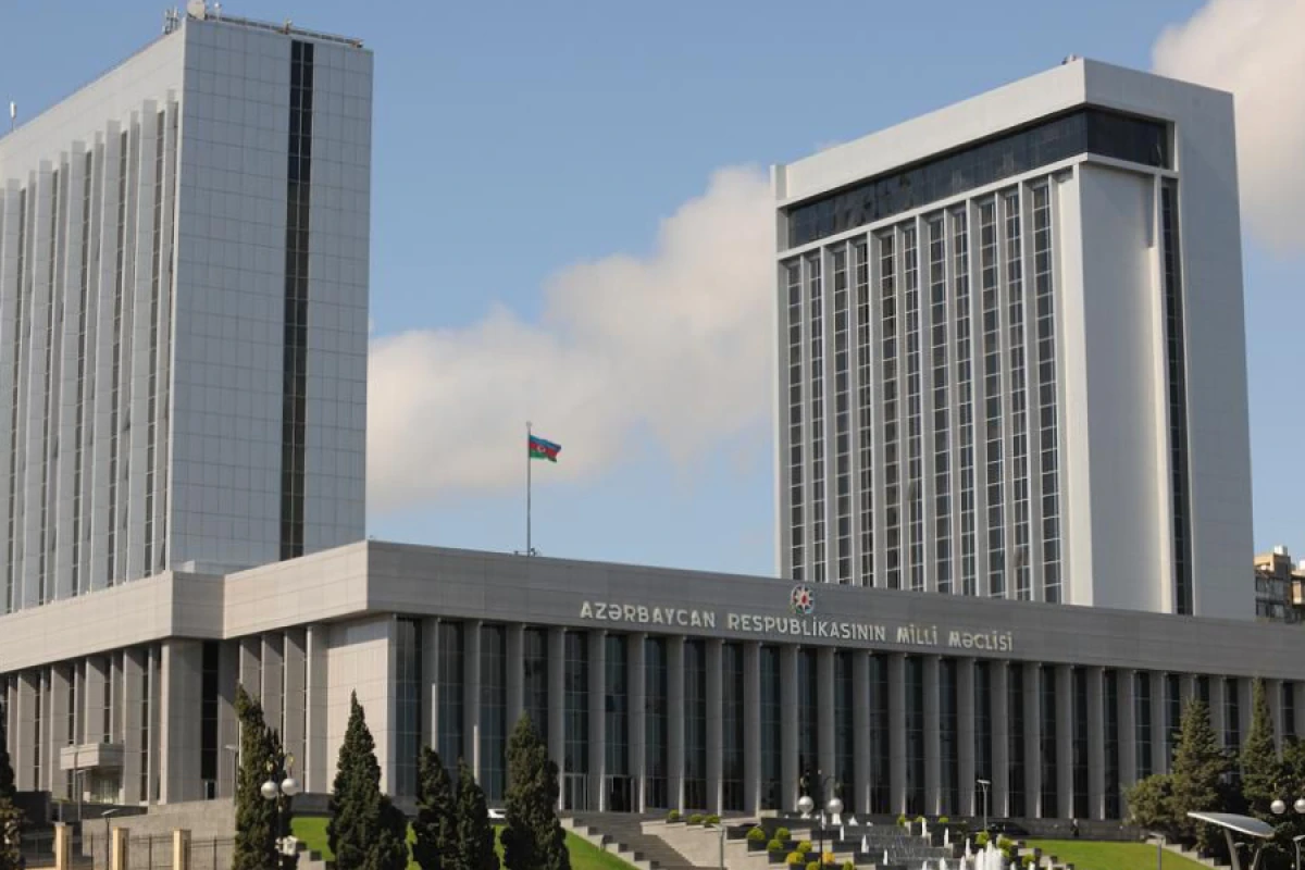 Sahibə Qafarova Numan Kurtulmuşa [[başsağlığı verdi]]