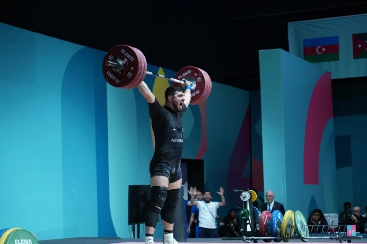 [[İslamiada:]] Ağırlıqqaldıranımız gümüş medal qazandı