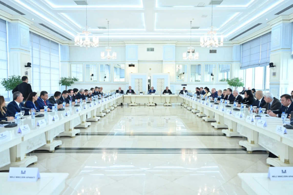 Milli Məclis komitələrinin birgə iclasında [[2026-cı ilin dövlət büdcəsinin layihəsinə baxıldı]]