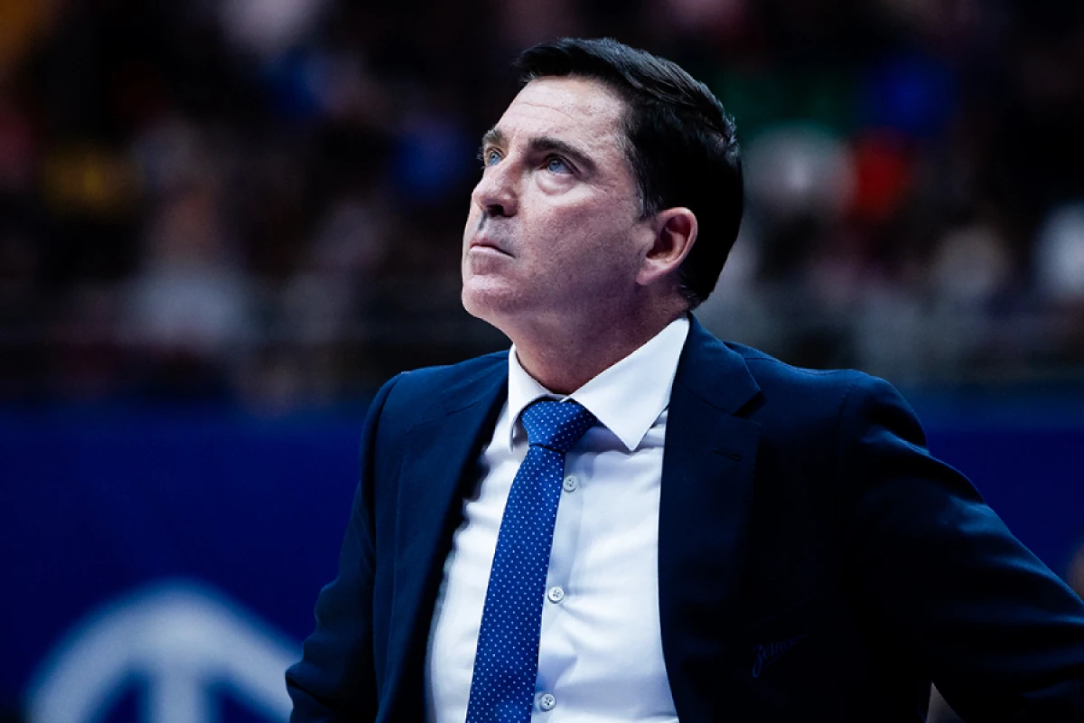 “Barselona” sabiq baş məşqçisini [[geri qaytardı]]