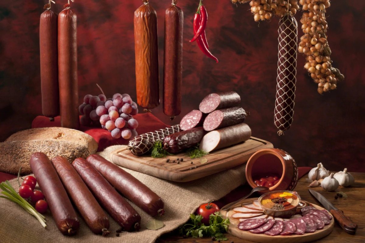 Basdırmalarda at əti aşkarlandı: [[Hansı təhlükələri var?]]