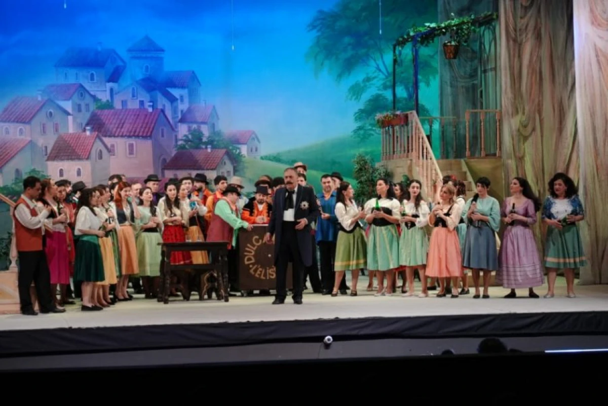 [[Opera və Balet Teatrı]] “Sevgi iksiri” operasını təqdim etdi
