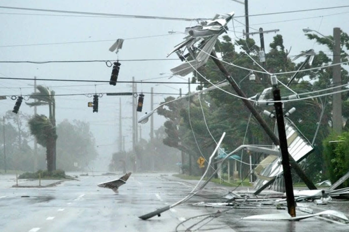 [[Uelsdə]] fövqəladə vəziyyət elan edildi