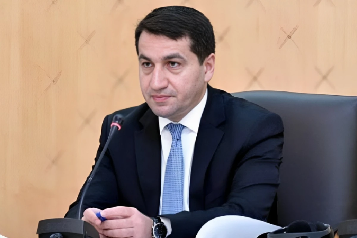 [[Hikmət Hacıyev:]] “Azərbaycan Mərkəzi Asiya ailəsinin tamhüquqlu üzvünə çevrilir”