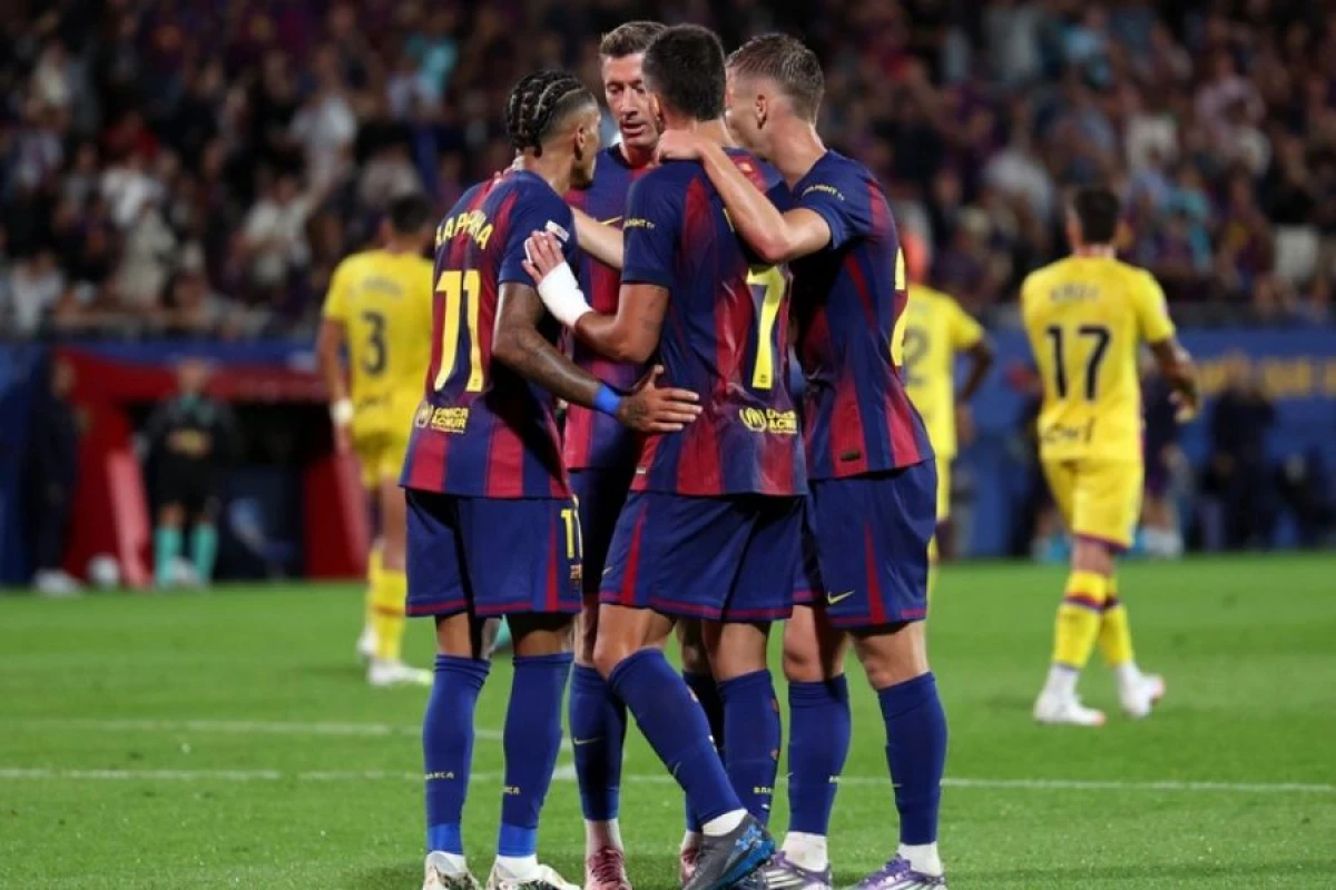 "Barselona" [[beş müdafiəçi ilə]] maraqlanır