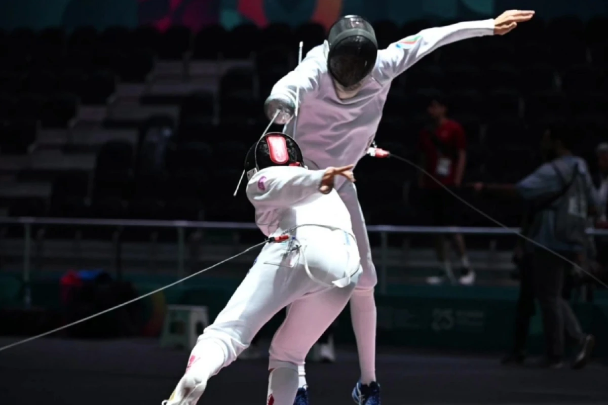 Daha bir qılıncoynadanımız [[İslamiadada medal qazandı]]