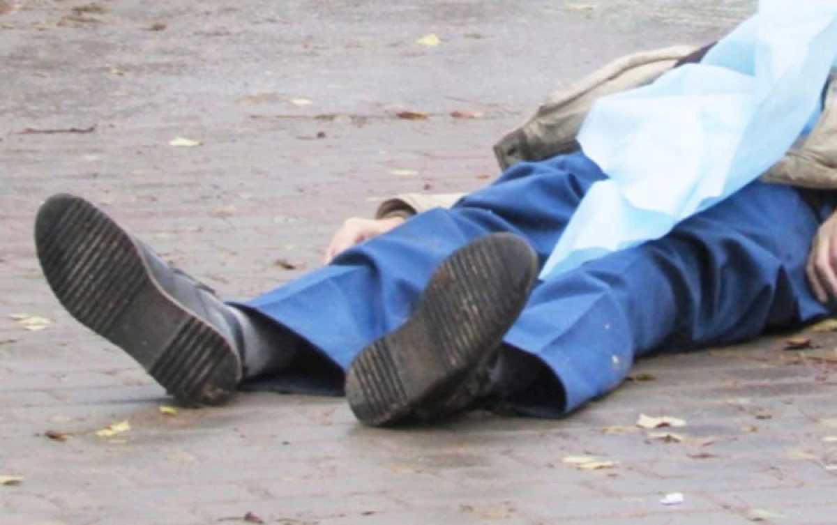 Abşeronda [[61 yaşlı kişi]] yıxılaraq öldü