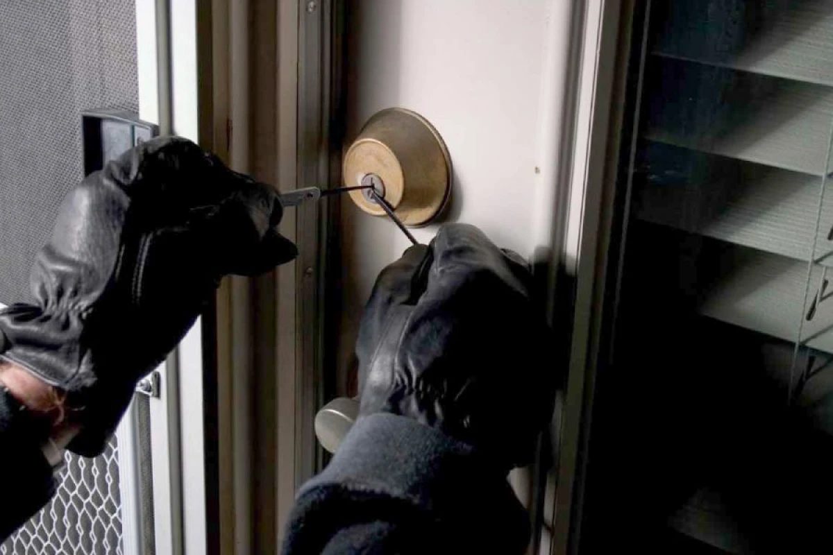 Quldurluq edən şəxslər [[saxlanıldı]]