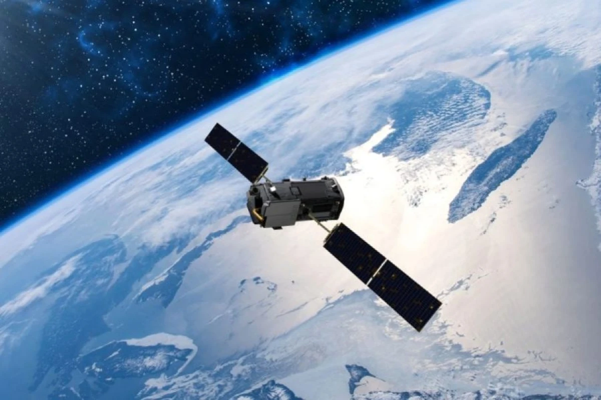 Çin 3 peykini [[orbitə göndərdi]]