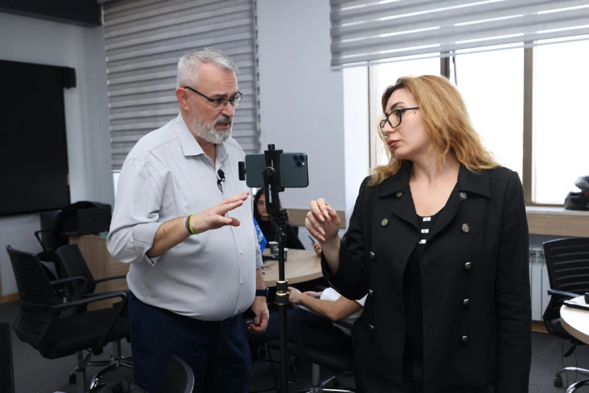 “Rəqəmsal Jurnalistika (“Digital Journalism”)” [[mövzusunda təlim proqramı]] uğurla yekunlaşdı