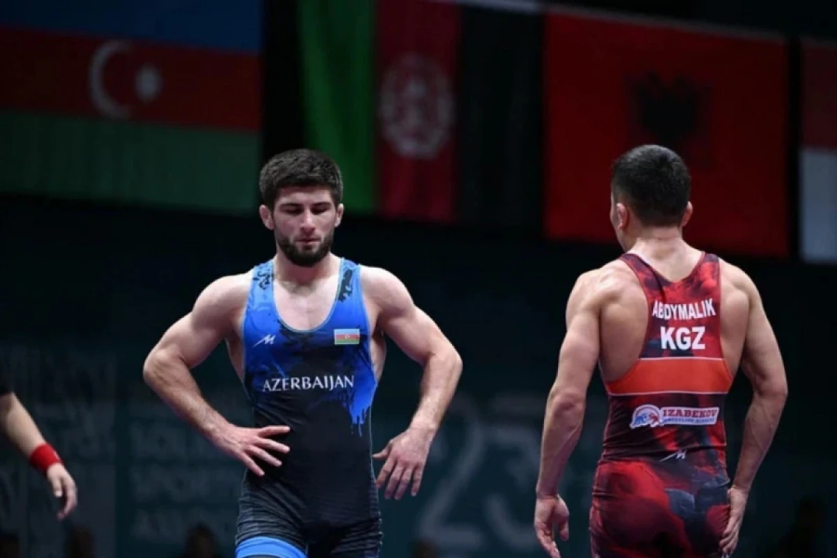 İki güləşçimiz gümüş, biri bürünc [[medal qazandı]]