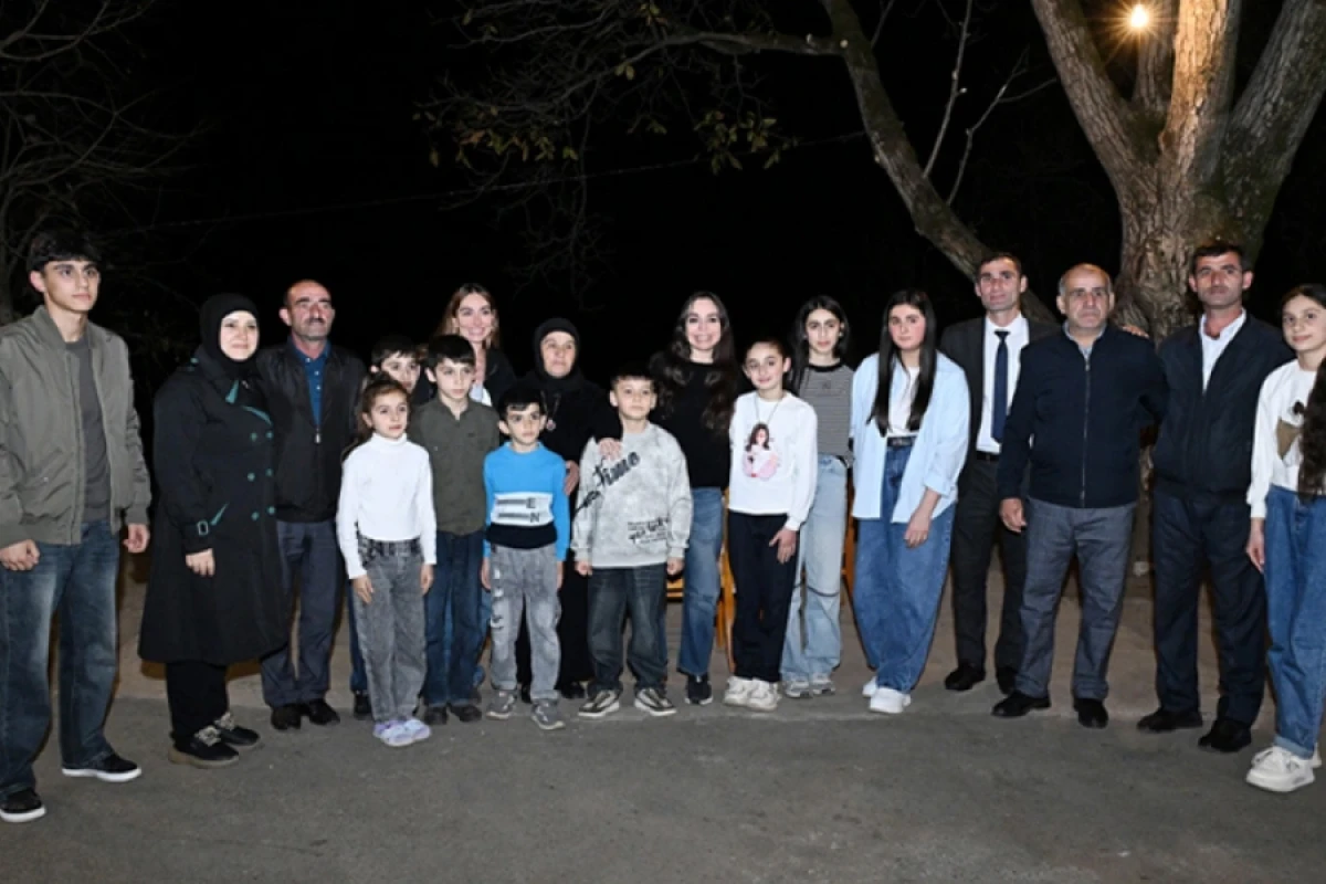 Leyla Əliyeva və Arzu Əliyeva Astarada Pəncəli Teymurovun ailəsini ziyarət etdilər